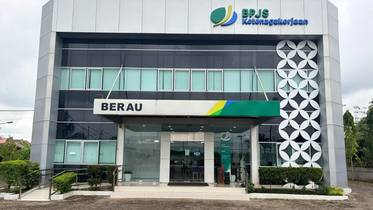 ILUSTRASI: Melalui platform Lapak Asik, para peserta BPJS Ketenagakerjaan Berau sudah bisa mengambil nomor antrean secara daring sebelum datang ke kantor. (BPJSTK UNTUK BP)