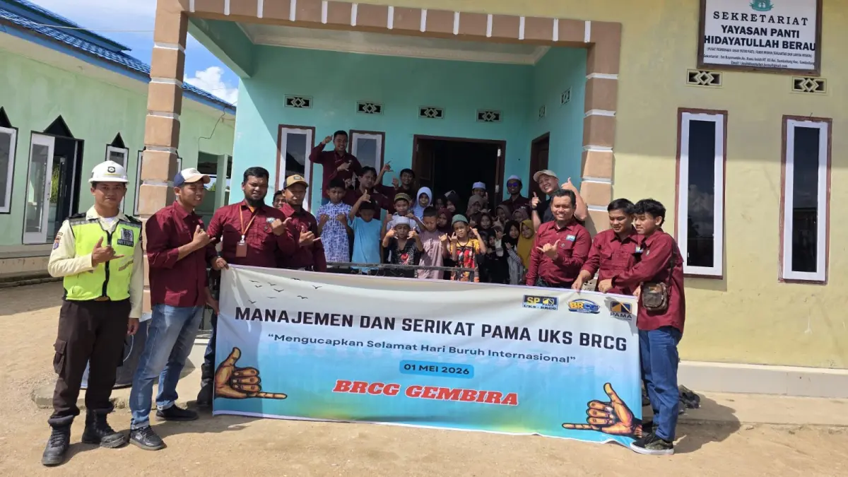 BAKSOS: Manajemen PAMA BRCG gelar bakti sosial untuk peringati May Day 2026. (PAMA UNTUK BERAU POST)