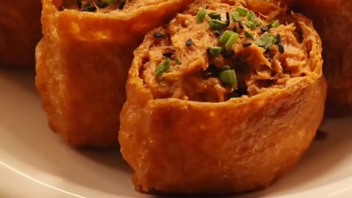 Potret spicy tuna inari yang simpel dan comforting. (Instagram: @madebythewa)

 
