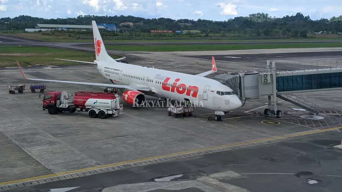 TEKAN INFLASI: Sektor transportasi angkutan udara dan laut menjadi penggerak utama penahan inflasi. (HRK)