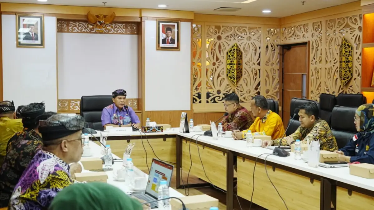 AUDIENSI: Gubernur Kaltara Zainal A. Paliwang, menerima audiensi jajaran PT Pertamina Hulu Indonesia (PHI) Regional 3 Zona 10. (DKISP KALTARA)