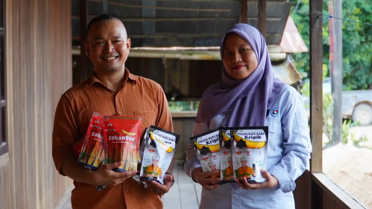 MENDUNIA: Produk Sahang atau lada garapan Hamka Jamal berhasil menembus pasar dalam negeri. (SENO/BP)