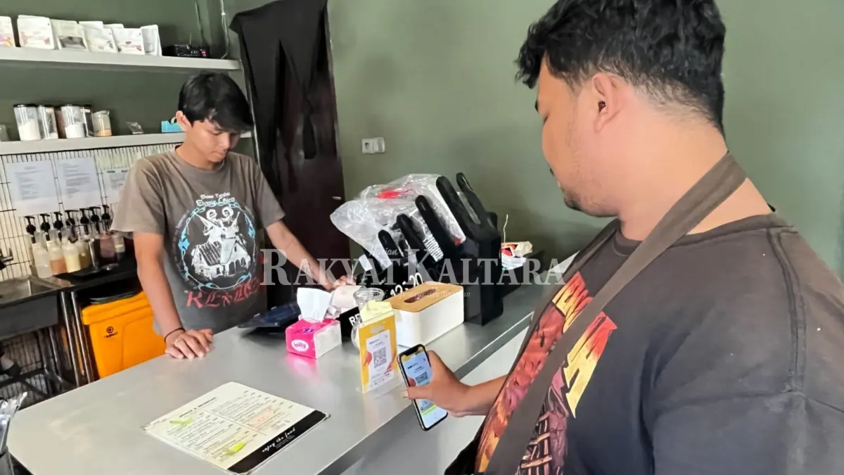 TEMBUS TRILIUNAN: Transaksi QRIS di Kaltara capai Rp 2,4 triliun sejak 2025. (SEPTIAN ASMADI/HRK)
