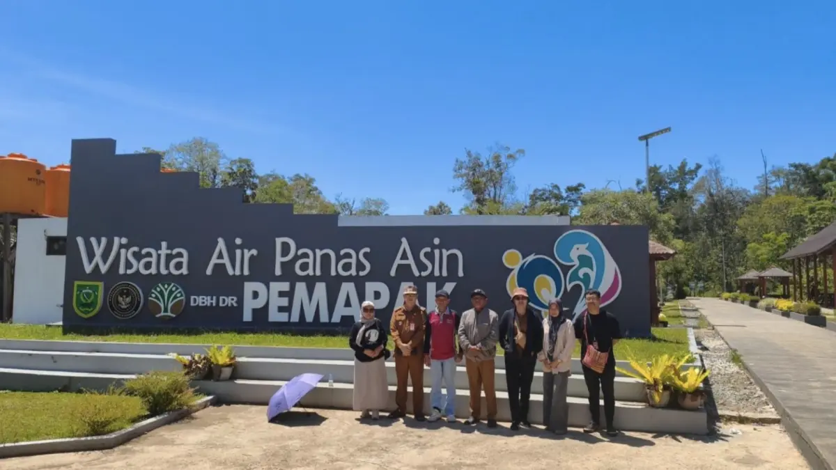 MONEV: Disbudpar Berau saat melakukan monev beberapa objek wisata di pesisir beberapa waktu lalu. (DISBUDPAR BERAU UNTUK BERAU POST)