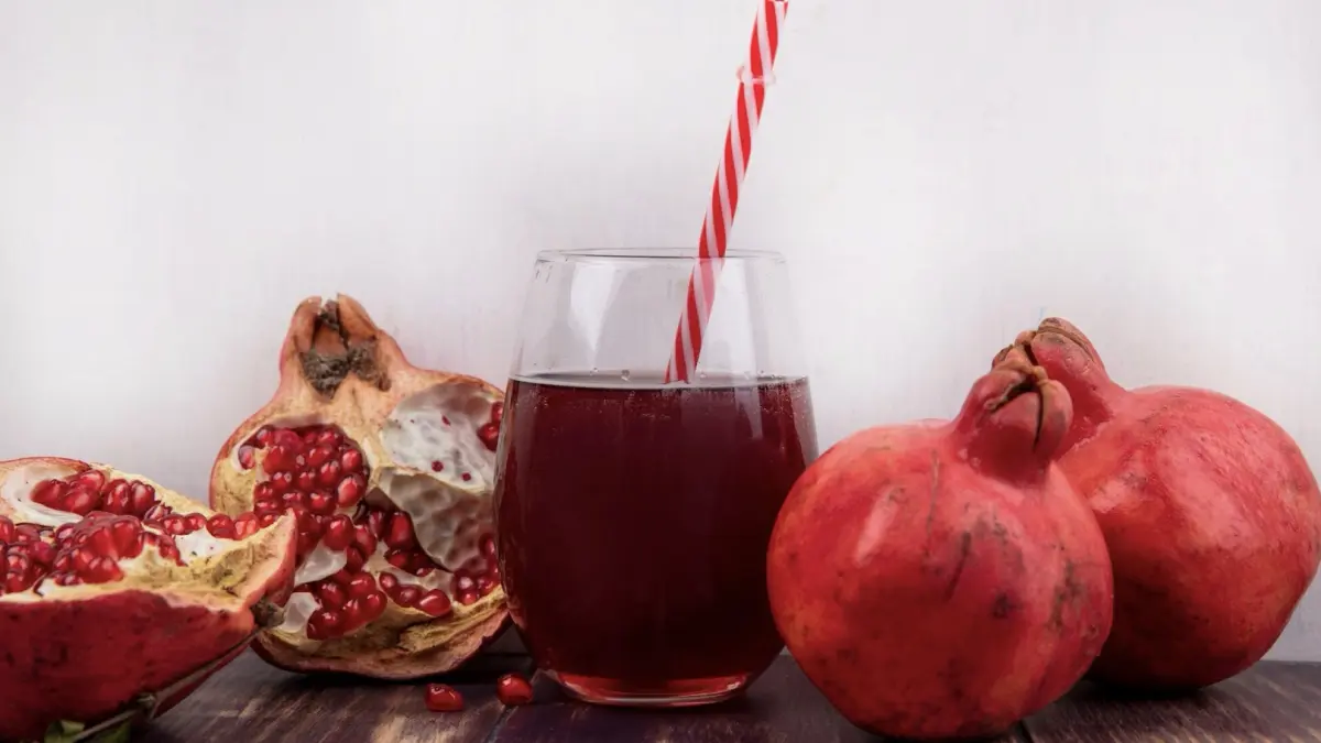 Tak perlu obat kimia, segelas minuman buah dan teh herbal ini ampuh bikin pembuluh darah langsung rileks.
