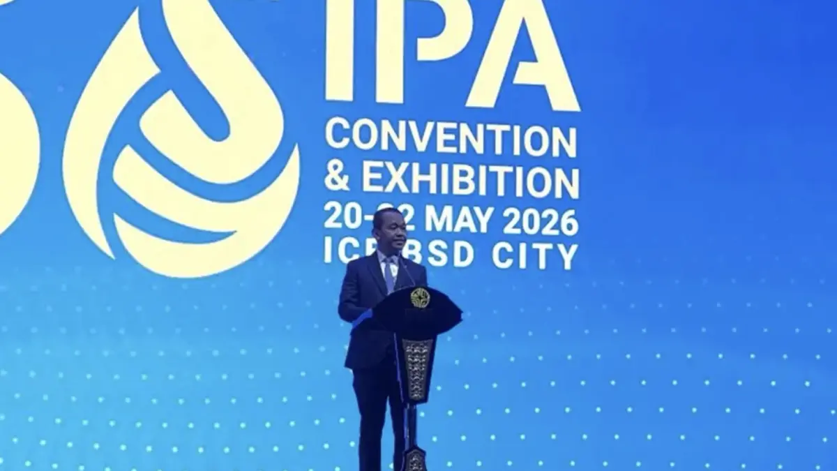 Menteri ESDM Bahlil Lahadalia saat memberikan pidato kunci di IPA Convex, di Tangerang, Banten, Rabu (20/5). (ANTARA)