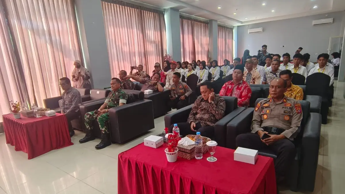 PEMBEKALAN: Pelaksanaan Pembekalan Paskibraka Berau untuk memperkuat wawasan kebangsaan serta menanamkan nilai-nilai Pancasila kepada generasi muda menuju Indonesia Emas 2045. (IZZA/BP)