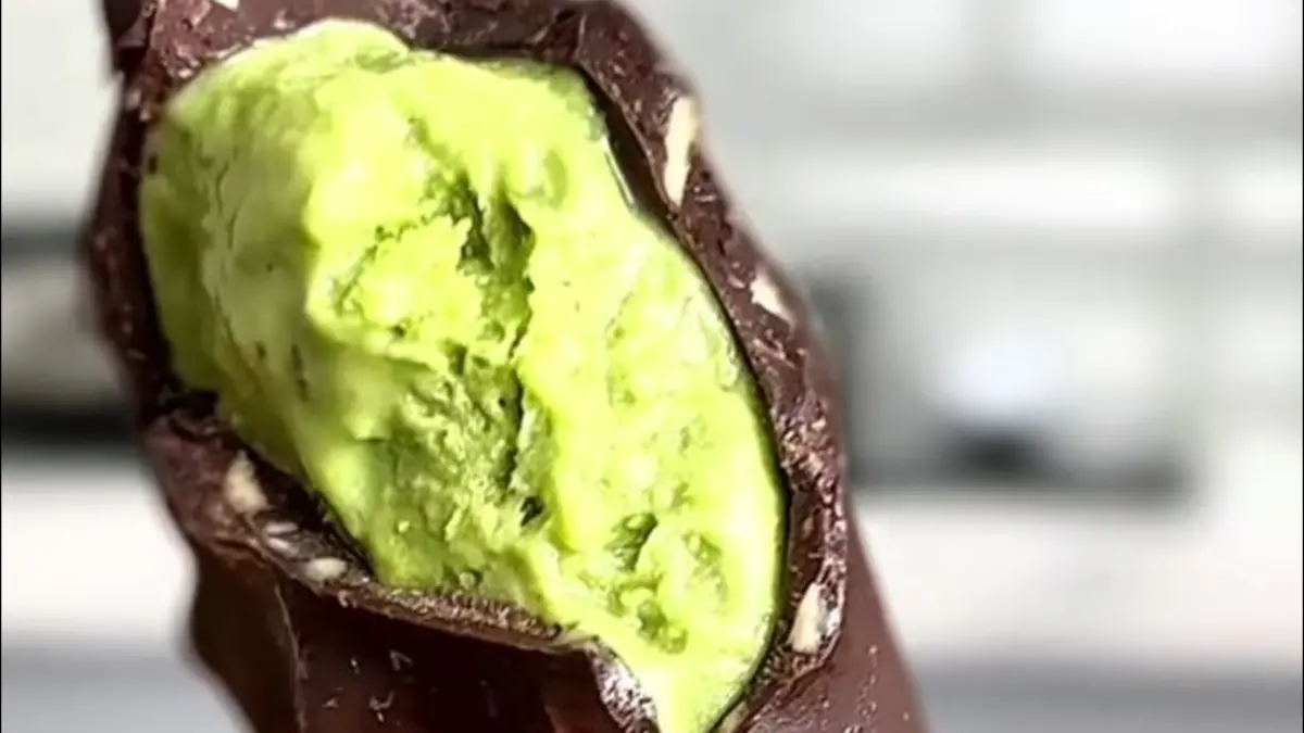 Potret Magnum Matcha tinggi protein dengan alpukat, yogurt, dan whey matcha. (Instagram: @ocit.mci9)