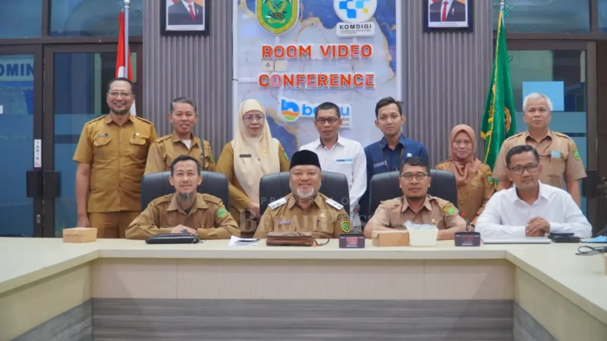 RAKOR: Wakil Bupati Berau, Gamalis, saat menghadiri Rapat Koordinasi Pengendalian Inflasi Daerah yang membahas terkait inflasi daerah dan nasional. (SENO/BP)