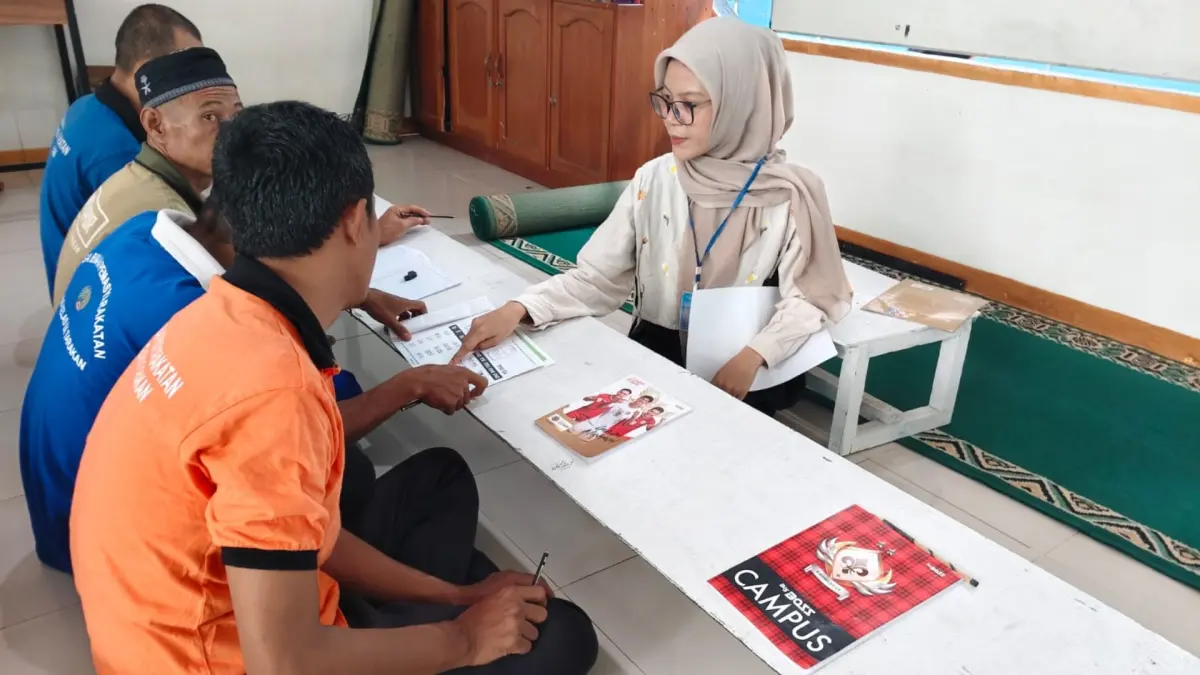 BELAJAR: Warga binaan Lapas Kelas II A Tarakan ikuti pembinaan pendidikan kesetaraan, Jumat (5/6). (LAPAS KELAS II A TARAKAN UNTUK HRK)