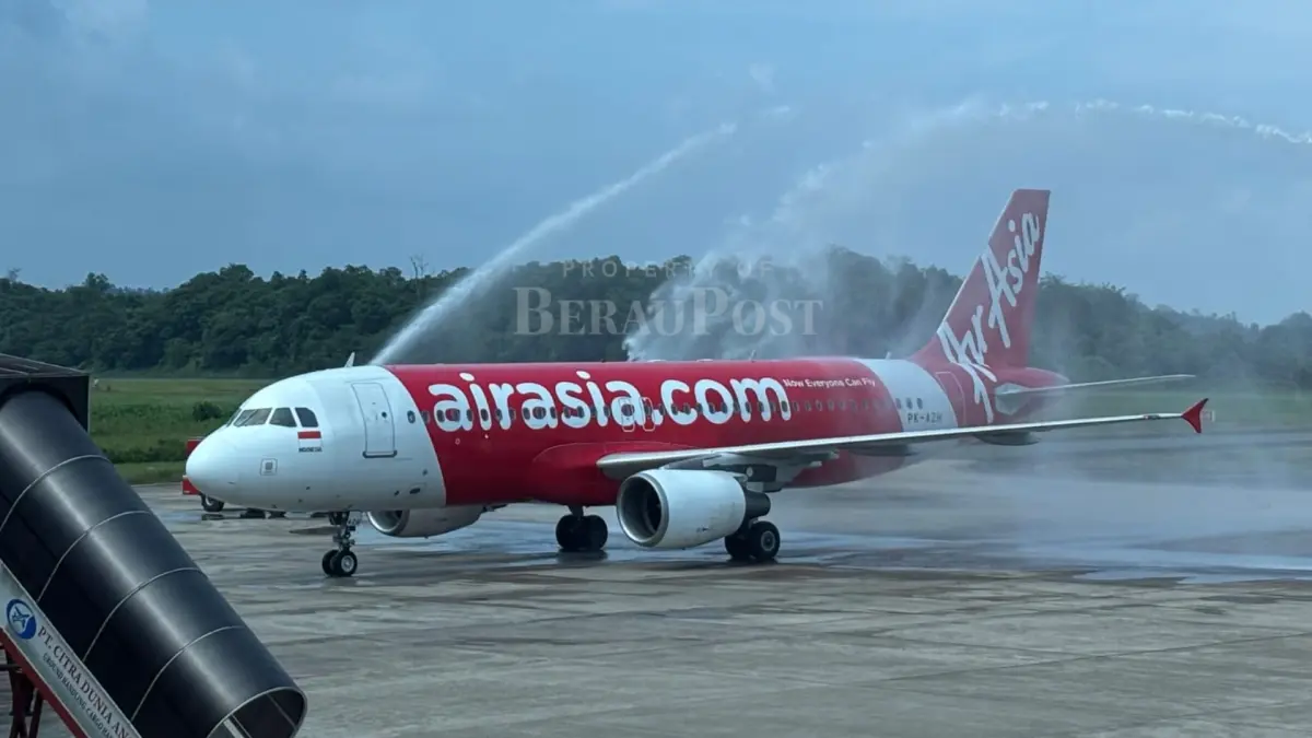 BAKAL MENGUDARA LAGI: AirAsia dikabarkan akan kembali mengudara melayani penerbangan dari dan menuju Berau mulai bulan depan. (SENO/BP)