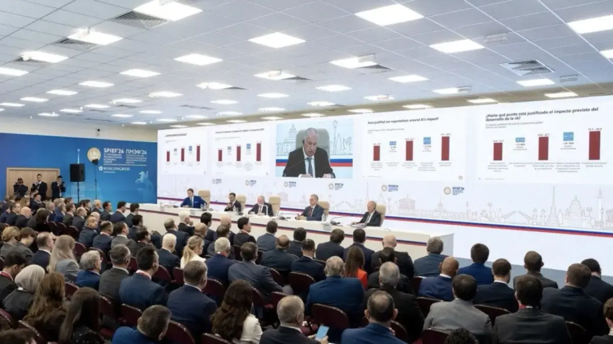 Forum Ekonomi Global SPIEF 2026 soroti eskalasi geopolitik global terhadap harga minyak dunia. (Istimewa).