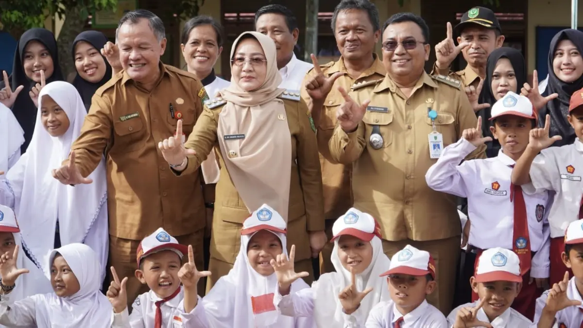 PRIORITAS: Pemkab Berau menyiapkan anggaran sekitar Rp 16 miliar untuk mendukung program seragam sekolah gratis bagi siswa SD dan SMP. (IZZA/BP)
