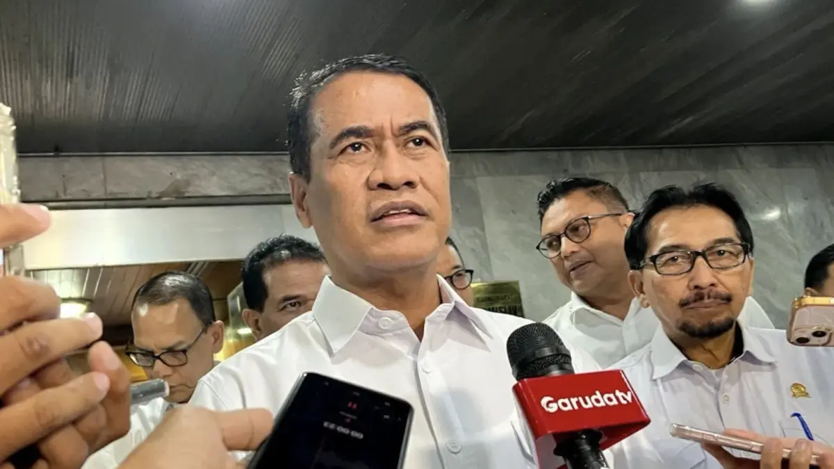 Menteri Pertanian Andi Amran Sulaiman menjawab pertanyaan awak media ditemui usai Rapat Kerja dengan Komisi IV DPR RI di Jakarta, Rabu (10/6/2026). (ANTARA)