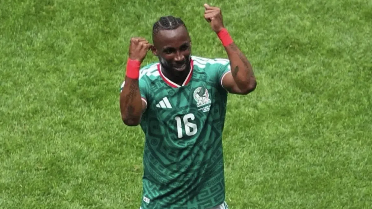 Julián Quiñones merayakan gol pembuka untuk Meksiko saat menghadapi Afrika Selatan pada laga pembuka Grup A Piala Dunia 2026 di Stadion Azteca. (Instagram: @miseleccionmx)