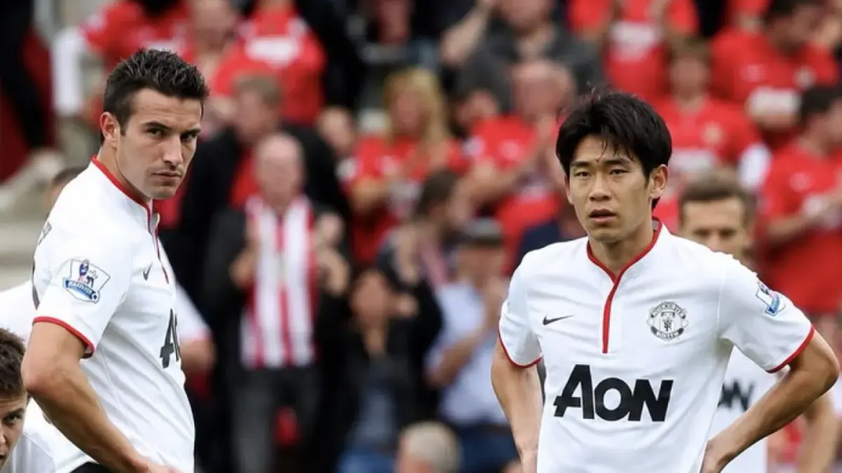 Shinji Kagawa dan Robin Van Persie saat berseragam Manchester United. (Istimewa)