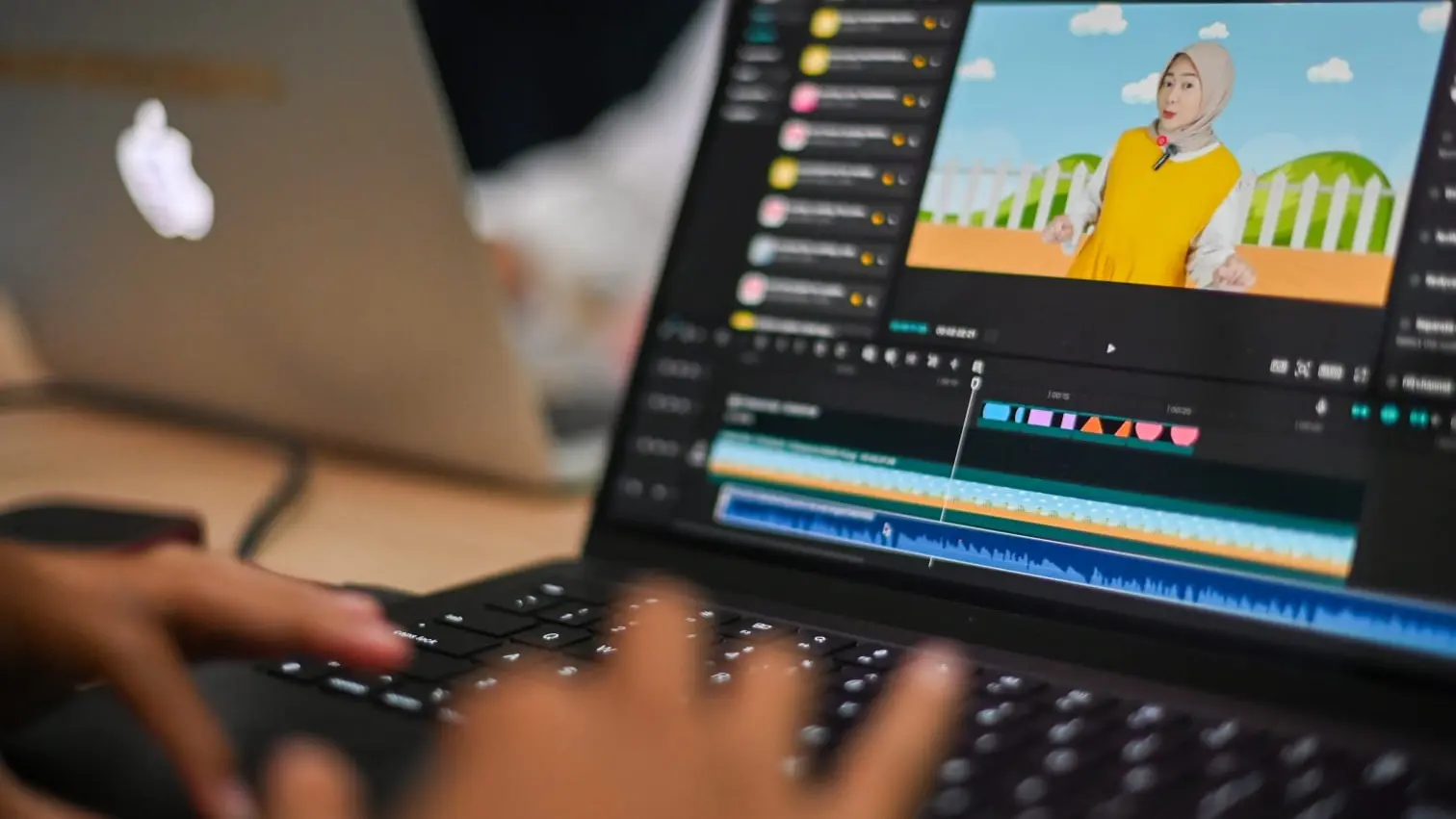 PRA PRODUKSI: Konten kreator mengedit video sebelum ditayangkan di Youtube. (ANTARA)