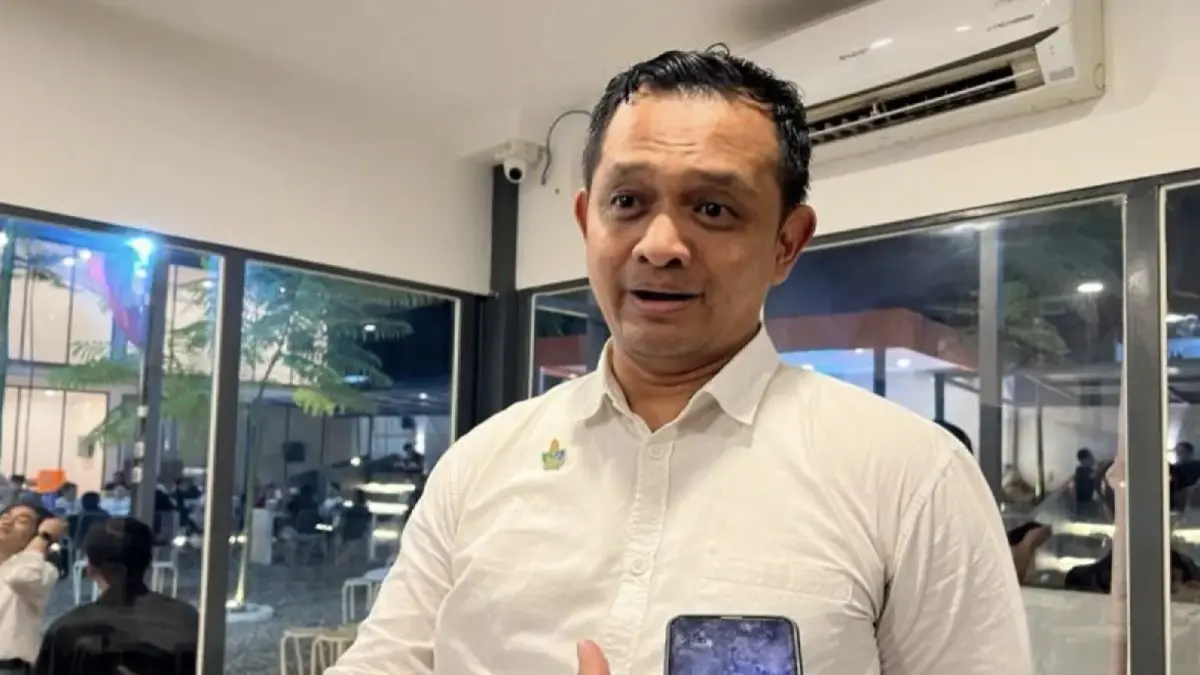 Sekretaris Perusahaan PTPN I Aris Handoyo menjawab pertanyaan awak media di Jakarta, Senin (15/6/2026) malam. (ANTARA)