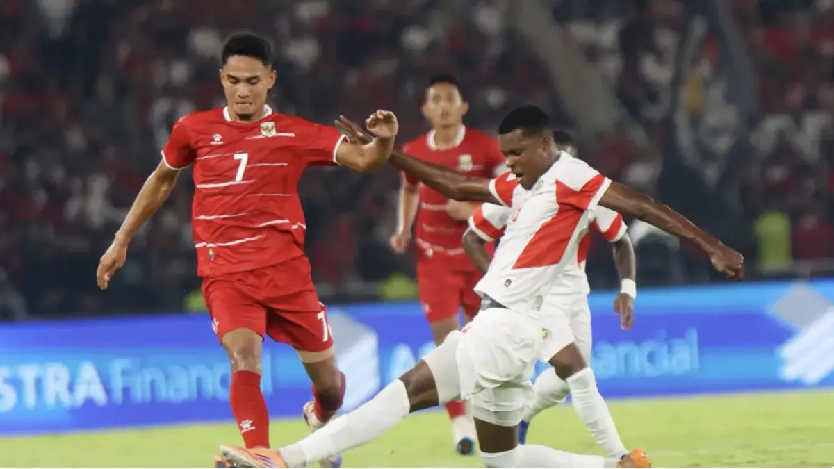 Pesepak bola Timnas Indonesia Marselino Ferdinan saat melawan Mozambik dalam laga FIFA Matchday di Stadion Utama Gelora Bung Karno (SUGBK), Senayan, Jakarta, Selasa (9/6/2026). (Dery Ridwansah/ JawaPos.com)
