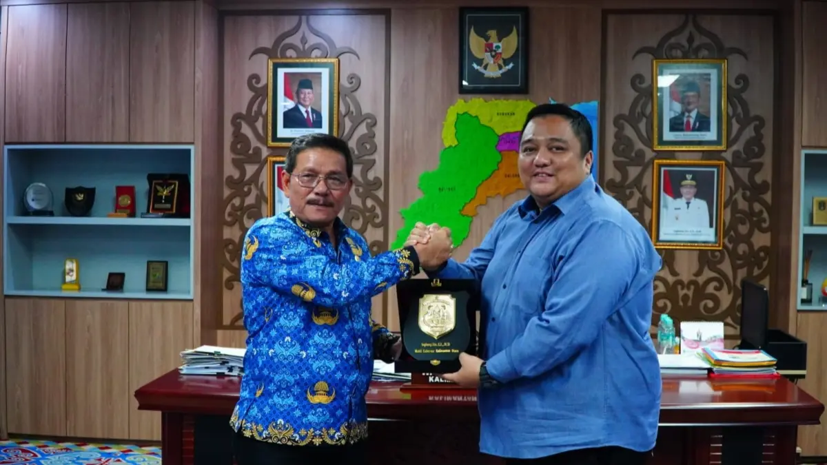 PERKUAT SINERGI: Wagub Kaltara, Ingkong Ala menerima audiensi Kominda Provinsi Kaltara dalam pelaksanaan tugas dan fungsi Deputi Intelijen Pengamanan Aparatur BIN RI di ruang kerja Wagub, Kantor Gubernur Kaltara, Rabu (17/6). (DKISP KALTARA)