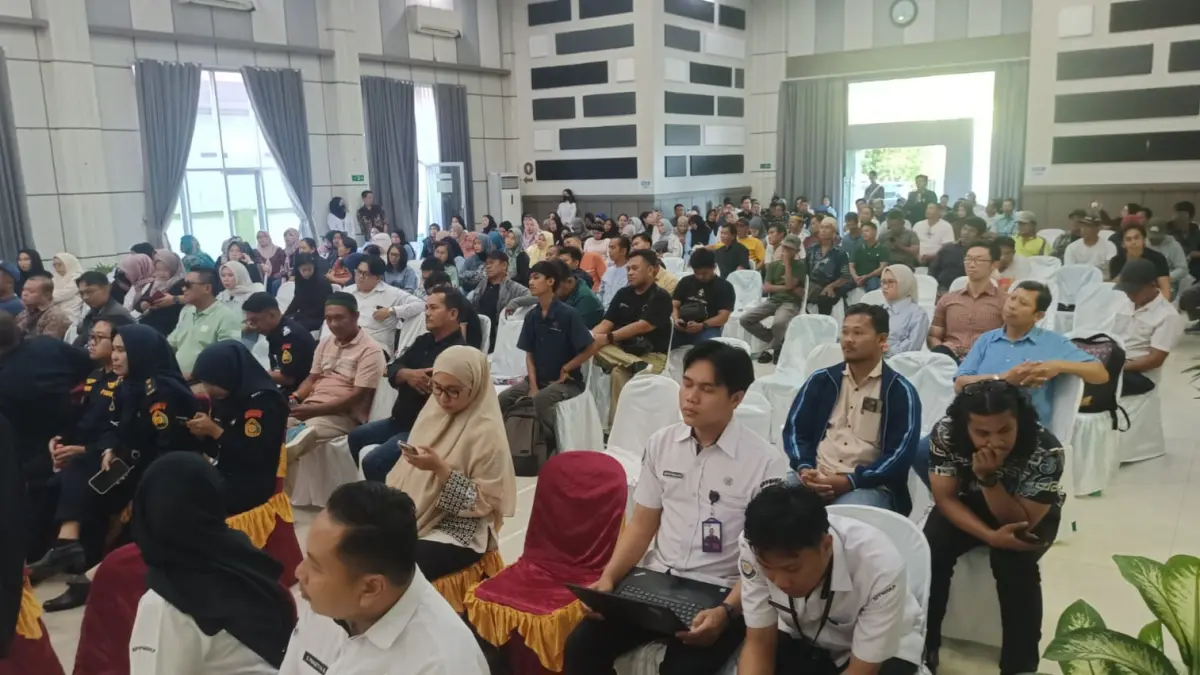 DISKUSI: Pengusaha ekspor saat diskusi bersama anggota DPR RI Dapil Kaltara, Sabtu (20/6). (SEPTIAN ASMADI/HRK)