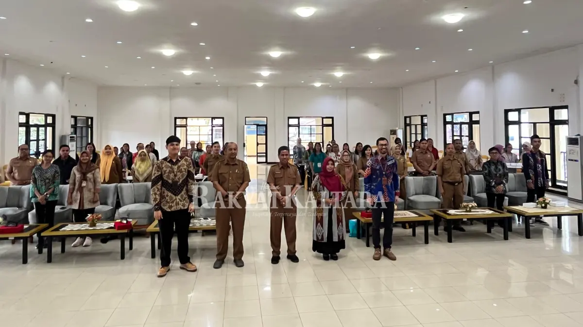 PELATIHAN: 30 pelaku usaha kerajinan dari empat kabupaten di Kalimantan Utara berkumpul di Tanjung Selor untuk belajar mengubah limbah sawit menjadi produk kerajinan bernilai ekonomi tinggi. (FAISAL/HP)