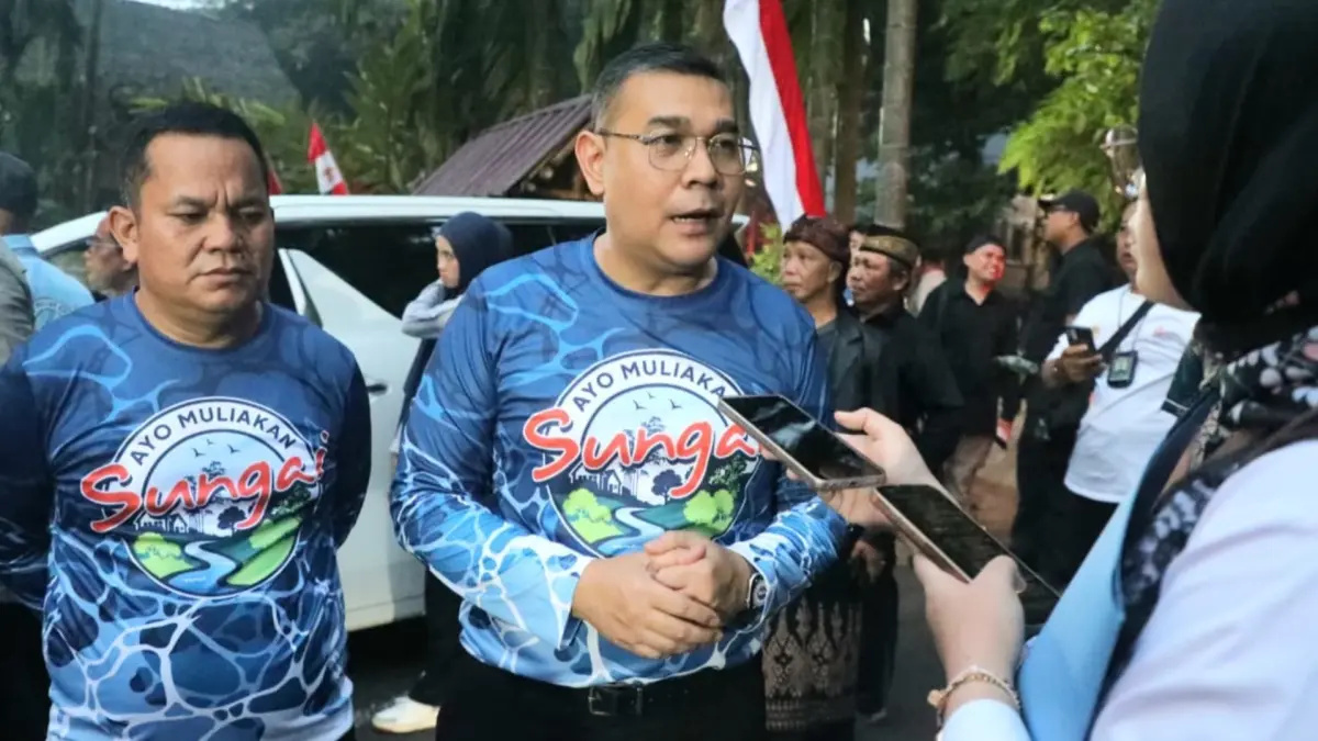 GERAKAN LINGKUNGAN: Wamen ATR/Waka BPN, Ossy Dermawan, bersama Menko AHY dan sejumlah menteri lainnya, mengajak masyarakat berkolaborasi menjaga kelestarian sungai dalam aksi Gerakan Nasional "AYO Muliakan Sungai" di Bogor.