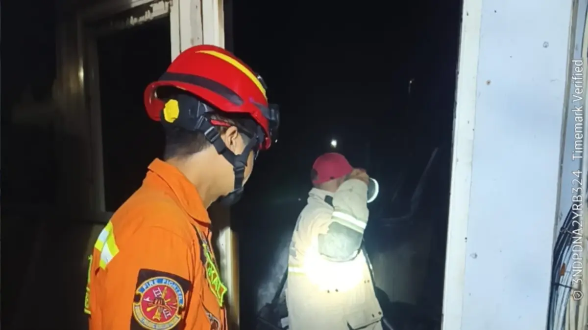 INSIDEN KEBAKARAN. Pasca kebakaran di area Pelabuhan Malundung jadi evaluasi lintas instansi, Senin (22/6).(HRK)
