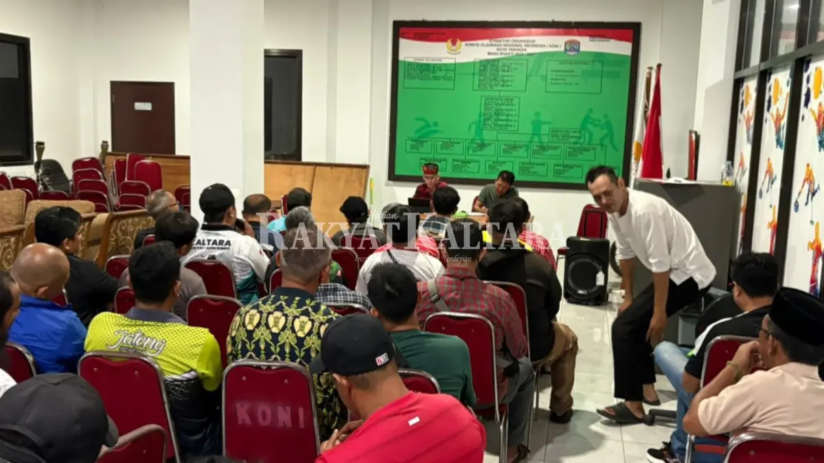 PERSIAPAN PORPROV: KONI Tarakan dan Disbudporapar Tarakan diskusi dengan pengurus cabor jelang Porprov II Kaltara, Sabtu (20/6) lalu. (SEPTIAN ASMADI/HRK)