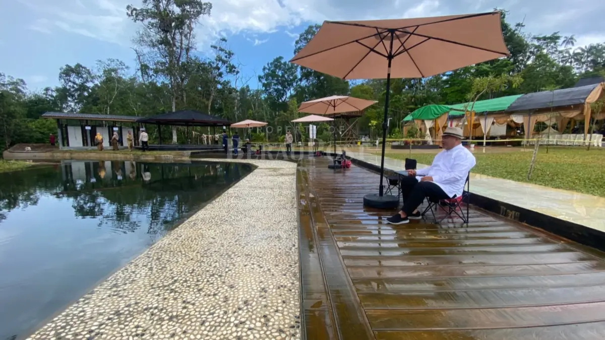 DEMI KENYAMANAN WISATAWAN: Pemkab Berau melalui Disbudpar Berau terus berupaya menghadirkan ruang wisata yang nyaman dengan terus memperhatikan fasilitas yang ada. (SENO/BP)