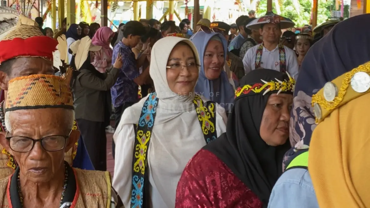 JELAJAH WISATA BERAU: Bupati Berau, Sri Juniarsih Mas, terus mempromosikan potensi pariwisata daerah dalam berbagai kesempatan dengan mengajak wisatawan domestik maupun mancanegara untuk berkunjung ke Bumi Batiwakkal. (SENO/BP)