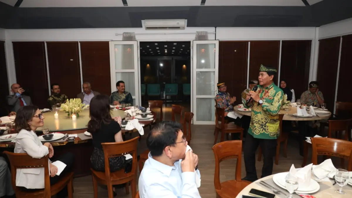 PROMOSI KALTARA: Gubernur Kaltara, Zainal A Paliwang, menghadiri friendship gathering atas undangan Utusan Khusus Presiden Republik Seychelles untuk ASEAN, Nico Barito, di Kedutaan Besar Seychelles, kawasan Menteng, Jakarta Pusat, Kamis (25/6). (DKISP KALTARA)