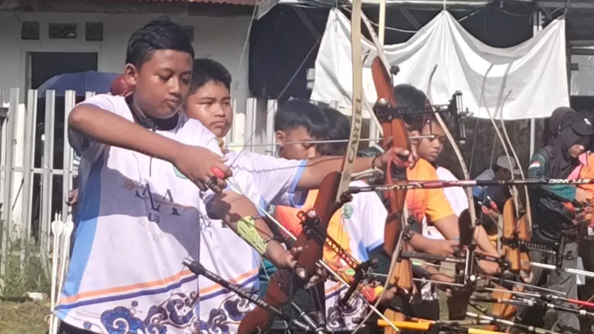 SELEKSI: Atlet panahan asal Tarakan saat berlatih di ajang seleksi kota jelang Porprov belum lama ini. (HRK)