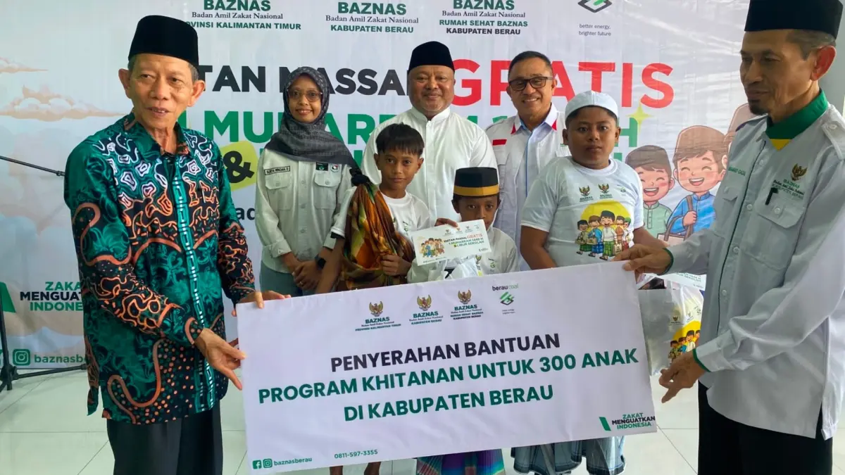 BERI MANFAAT: Wakil Bupati Berau, Gamalis, saat menghadiri kegiatan khitanan massal yang diselenggarakan Baznas Berau. (ARTA KUSUMA YUNANDA/BP)