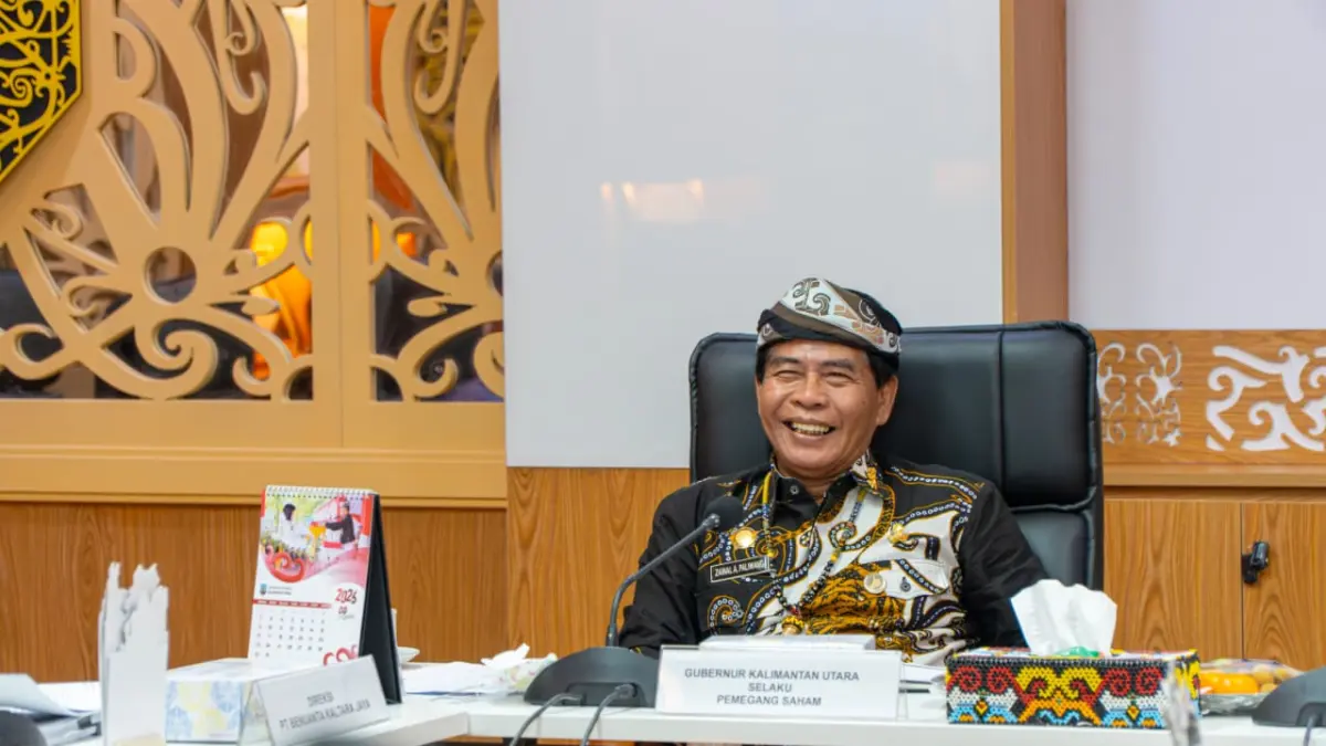 RUPS: Gubernur Kaltara, Zainal A. Paliwang, menghadiri RUPST PT BKJ di Ruang Rapat Lantai 4 Kantor Gubernur Kaltara, Kamis (2/7). (DKISP KALTARA)