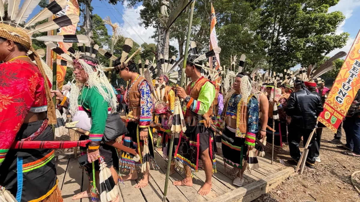 ILUSTRASI: Disbudpar Berau akan menata event-event yang ada di 100 kampung dan 10 kelurahan agar konsisten masuk dalam kalender wisata Kabupaten Berau. (IZZA/BP)