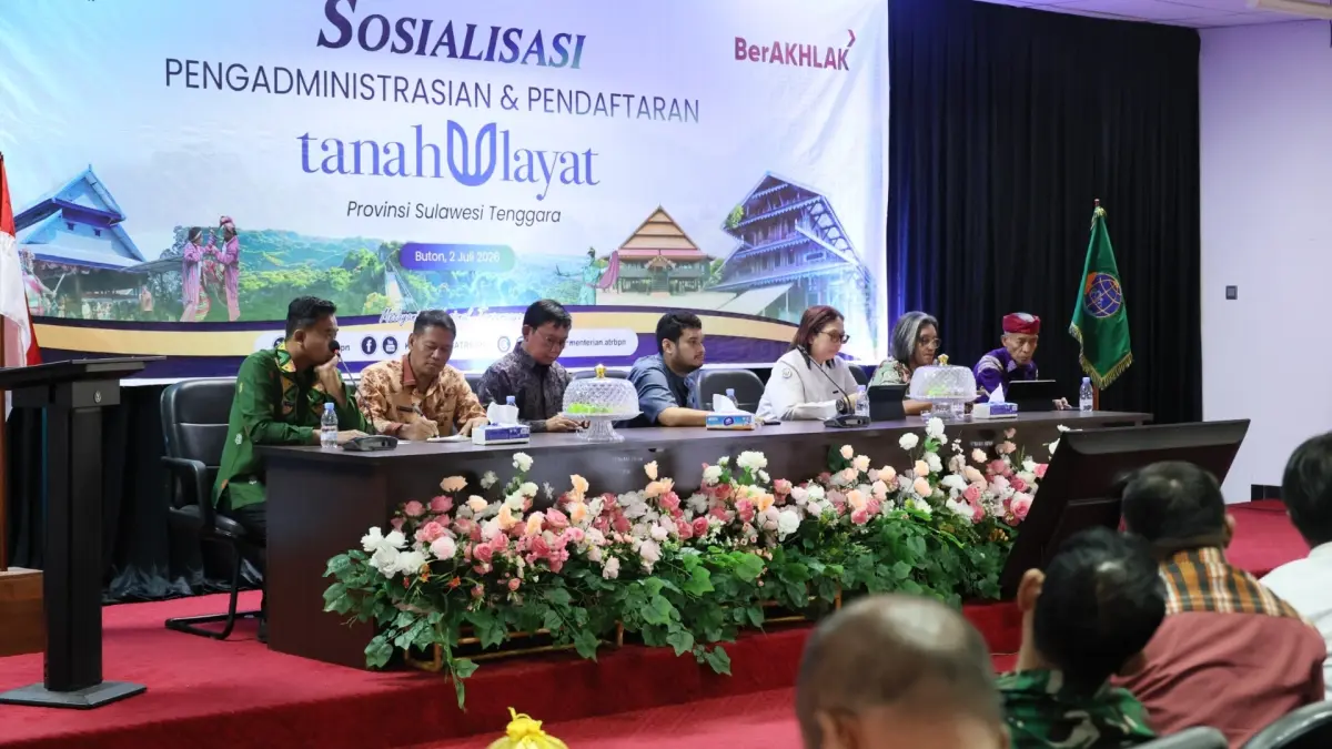 PERLINDUNGAN HAK ADAT: Staf Ahli Bidang Hukum Agraria dan Masyarakat Adat, Slameto Dwi Martono, menekankan pentingnya pengadministrasian dan pendaftaran tanah ulayat di Kabupaten Buton sebagai langkah strategis negara dalam memberikan kepastian serta perlindungan hukum bagi masyarakat hukum adat.
