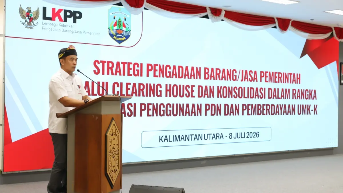 BIMTEK: Sekprov Kaltara, Denny Harianto, membuka kegiatan “Optimalisasi dan Bimbingan Teknis Strategi Pengadaan Barang/Jasa Pemerintah Melalui Clearing House dan Konsolidasi dalam rangka Optimalisasi Penggunaan PDN dan Pemberdayaan UMK-K" di Aula Kantor Gubernur Kaltara, Rabu (8/7). (DKISP KALTARA)