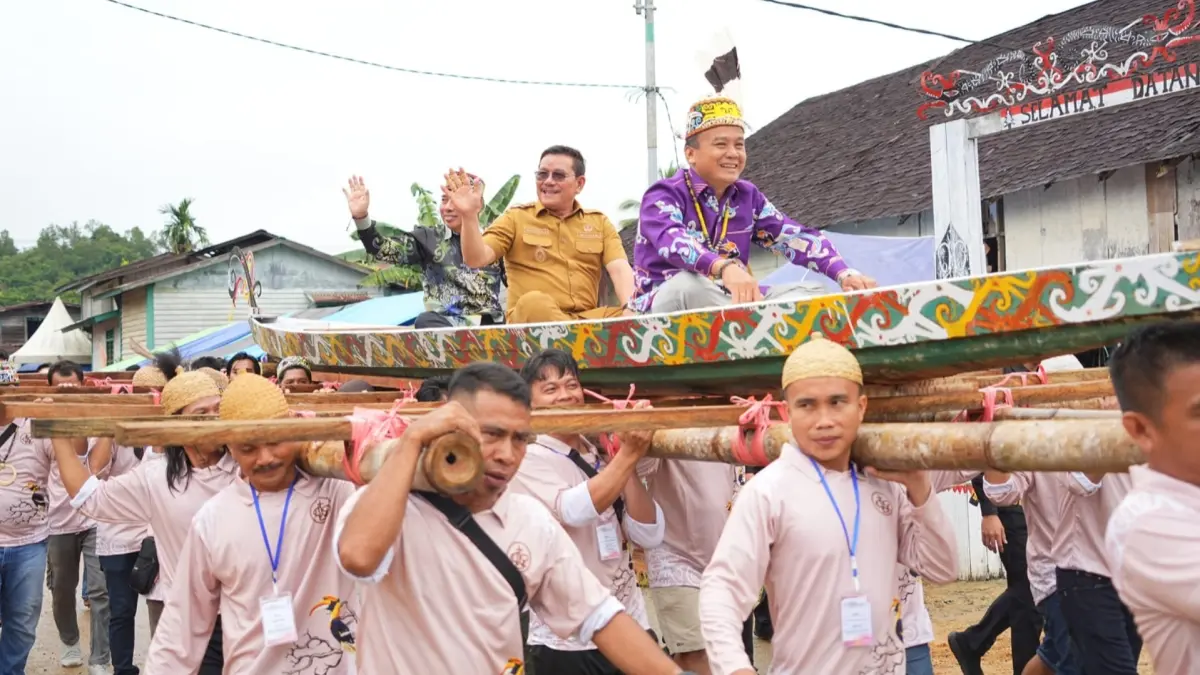 KONFERDA: Wagub Kaltara, Ingkong Ala, menghadiri Konferda ke-36 GKII Daerah Kayan Hilir Tahun 2026 yang digelar di Gedung GKII Jemaat Long Beluah, Kecamatan Tanjung Palas Barat, Selasa (7/7).&nbsp; (DKISP KALTARA)