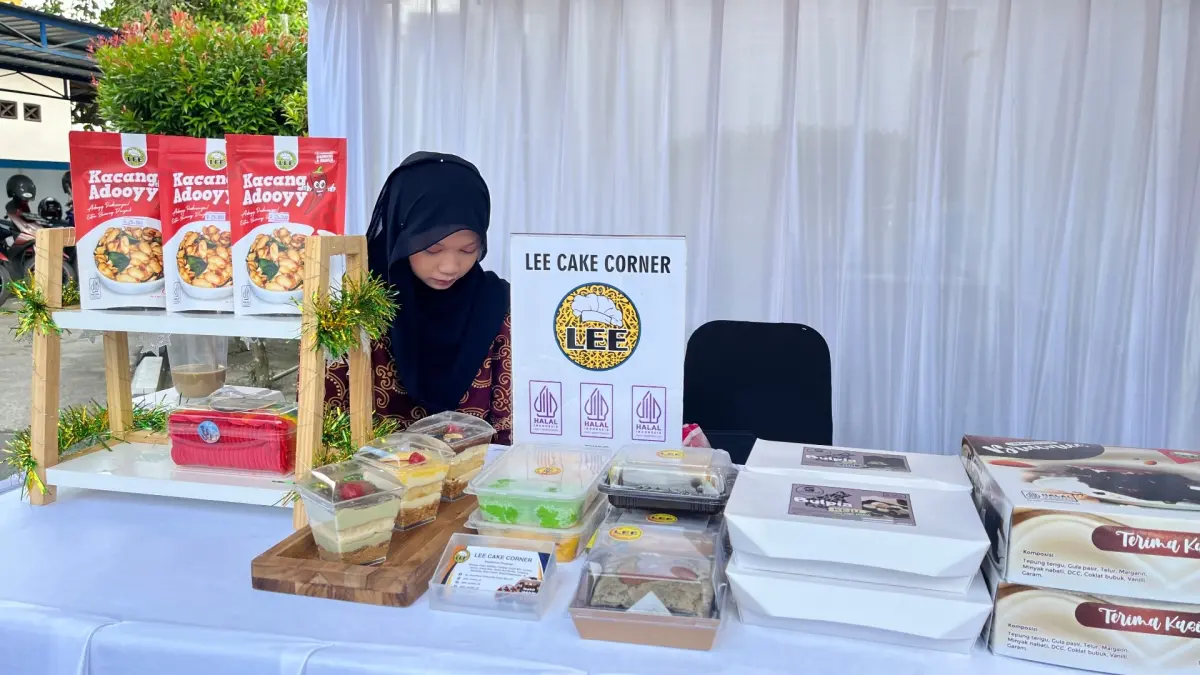 PROGRAM SINERGI: Pemerintah akan memperkuat kapasitas UMKM agar mampu memenuhi standar kebutuhan industri. (FAISAL/HRK)