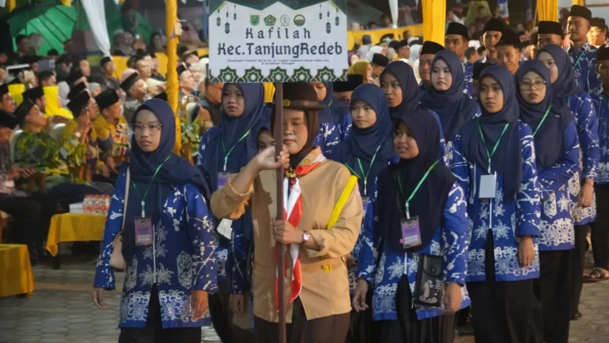 RESMI DIBUKA: MTQ ke-56 tingkat Kabupaten Berau resmi bergulir di Kecamatan Talisayan di Arena Utama MTQ, halaman Masjid Baiturrahman, Kamis (9/7). (PROKOPIM SETKAB BERAH UNTUK BERAU POST)
