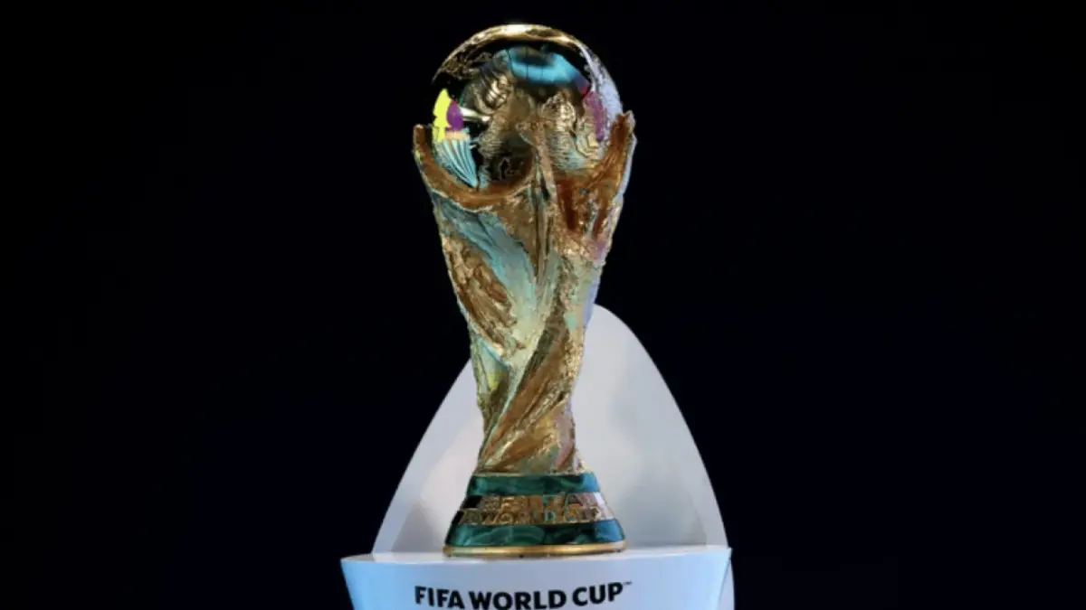 Trofi Piala Dunia FIFA (Bein Sports)