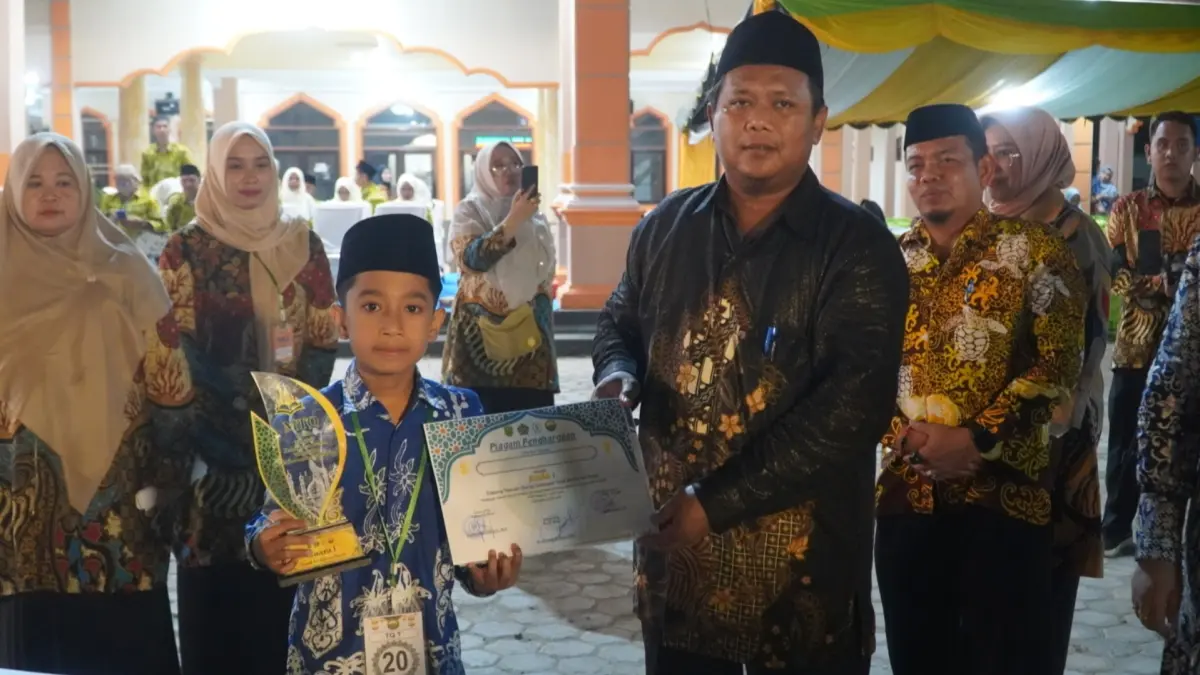 BERSIAP TINGKAT KALTIM: Pelaksanaan MTQ ke-56 ditutup di Talisayan, Pemkab Berau bersiap untuk pelaksanaan MTQ tingkat Kaltim. (PROKOPIM SETKAB BERAU UNTUK BERAU POST)