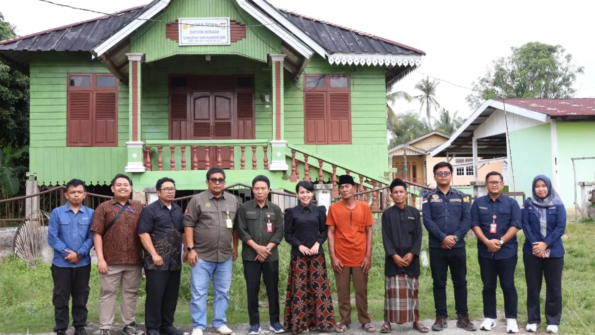 PERLINDUNGAN HAK ULAYAT: Staf Khusus Menteri ATR/Kepala BPN, Rezka Oktoberia, menegaskan pendaftaran tanah ulayat bukan upaya alih status menjadi tanah negara, melainkan langkah strategis memberikan perlindungan hukum bagi hak-hak masyarakat adat agar terjaga hingga generasi mendatang.