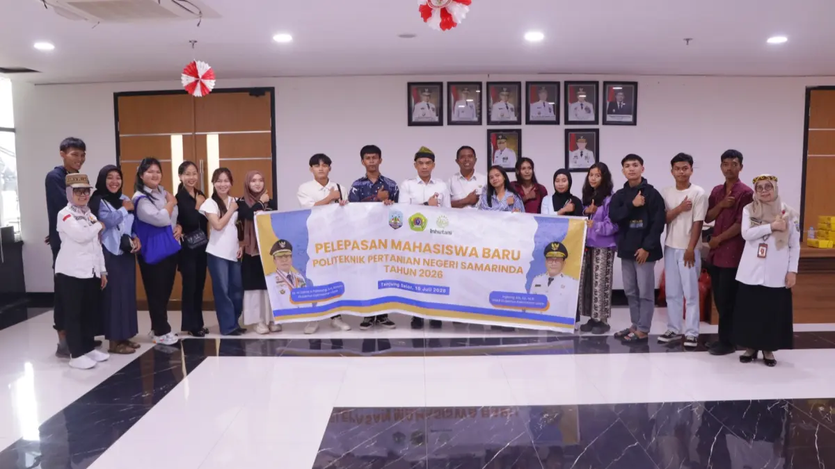PELEPASAN: Pemprov Kaltara memberangkatkan 60 calon mahasiswa dari kalangan putra-putri petani wilayah perbatasan untuk menempuh pendidikan vokasi di Politeknik Samarinda. (DKISP KALTARA)