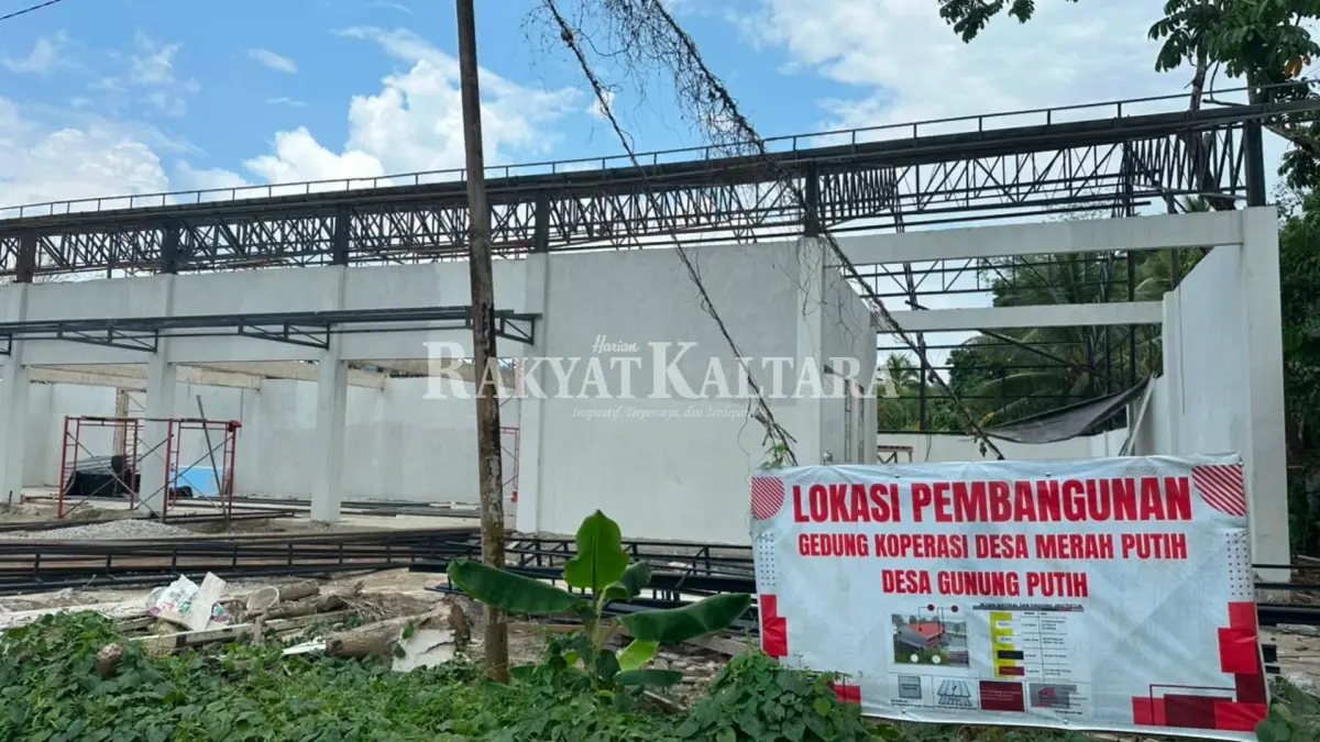 PEMBANGUNAN: Salah satu KDMP yang dibangun berada di Desa Gunung Putih, Kecamatan Tanjung Palas, Kabupaten Bulungan. (FAISAL/HRK)