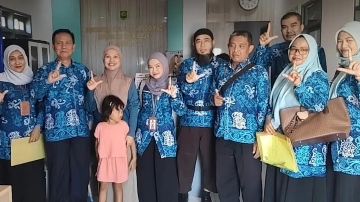 SOSIALISASI: UPT SPNF SKB saat menyosialisasikan program desa binaan pendidikan kesetaraan di Kecamatan Biduk-Biduk guna memperluas akses pendidikan melalui Paket A, B, dan C. (DISDIK UNTUK BERAU POST)