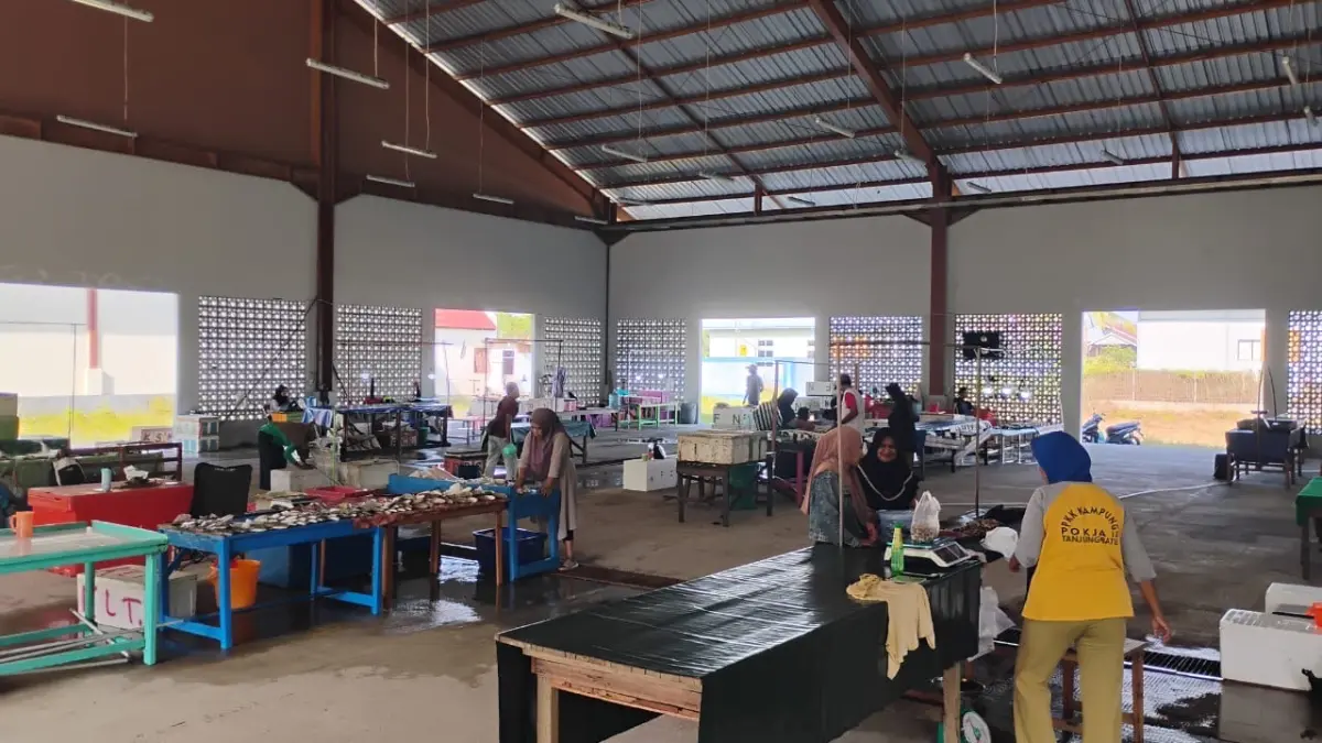 ILUSTRASI: Diskan Berau membuka peluang kerja sama dengan investor untuk pengadaan cold storage di TPI Tanjung Batu. (IZZA/BP)