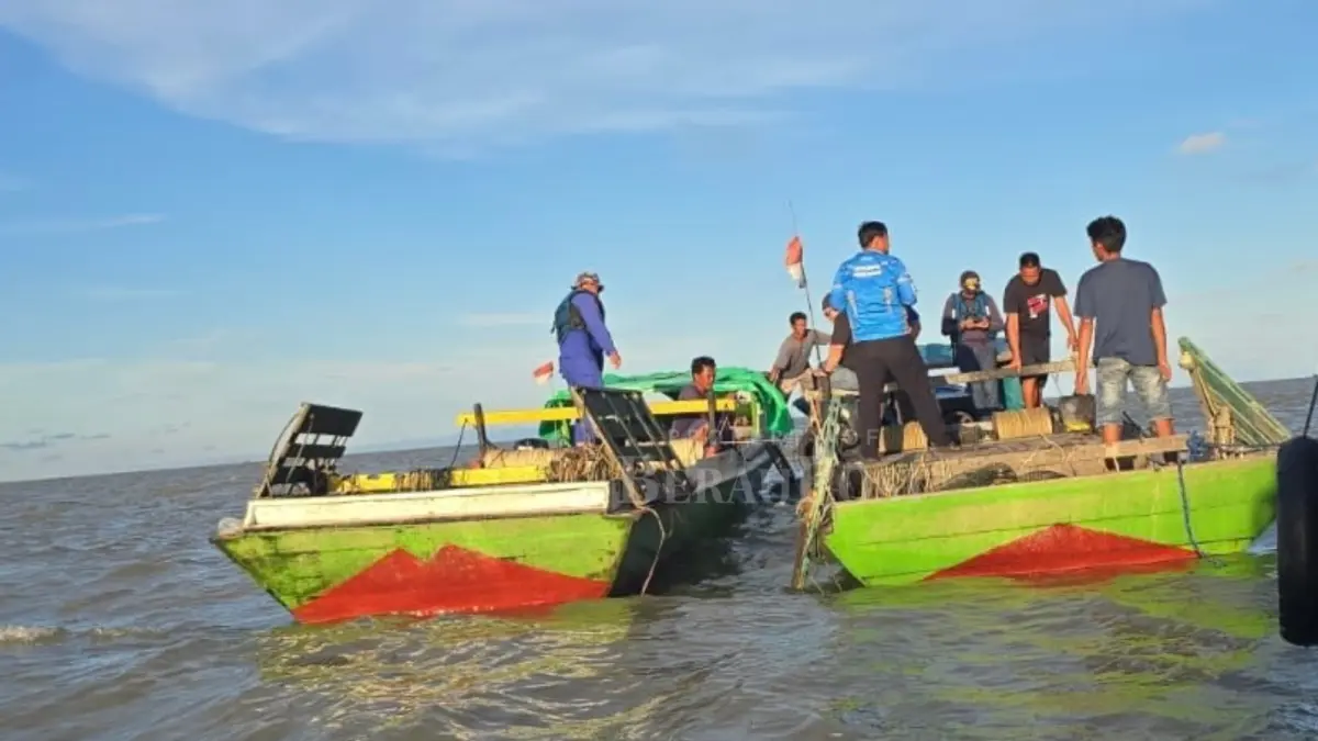 PERKUAT KOLABORASI: Keterbatasan kewenangan dalam pengawasan perairan, bisa diatasi dengan memperkuat kerja sama antara Pemprov Kaltim dengan Pemkab Berau. (SENO/BP)