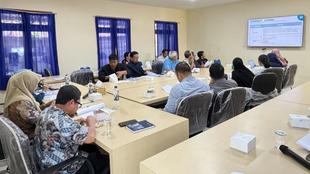 TERIMA MASUKAN: Dinas Pangan Berau menggelar Forum Konsultasi Publik untuk menyempurnakan standar pelayanan kepada masyarakat, Jumat (24/7). (IZZA/BP)